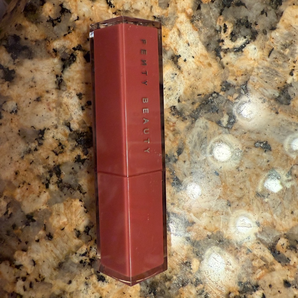 Fenty RIRI Lipstick